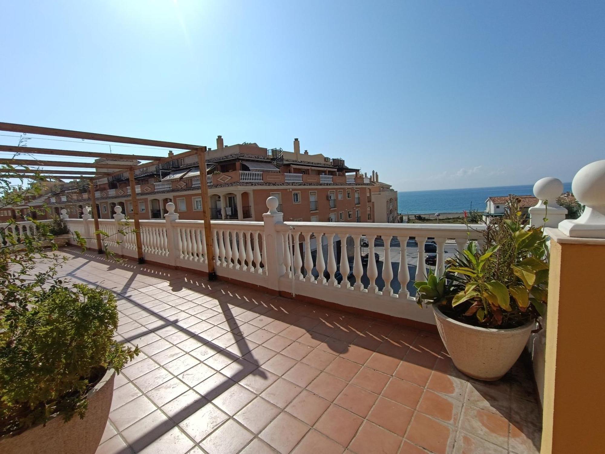 Lovely Penthouse In Front Of The Beach With Free Parking Málaga Buitenkant foto